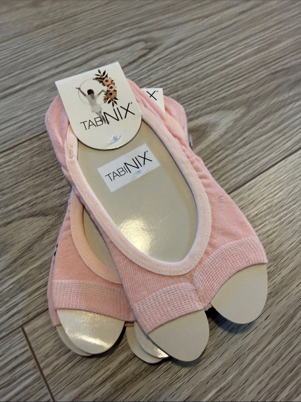 🏖️ NWT TabiNix Yoga Pilates Barre Socks